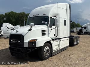 2023 Mack Anthem Image