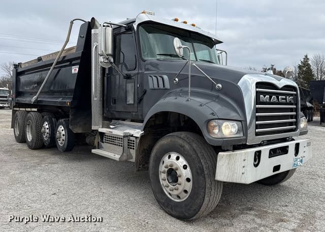 Image of Mack Granite equipment image 2