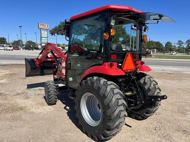 Image of Mahindra 1640 HST equipment image 3