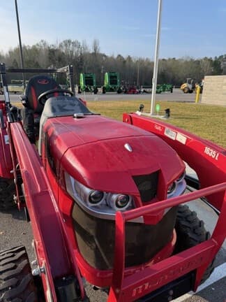 Image of Mahindra 1635 equipment image 3