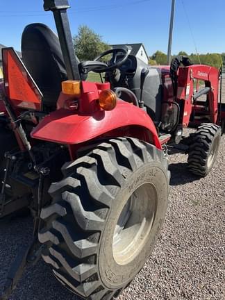 Image of Mahindra 1635 equipment image 1