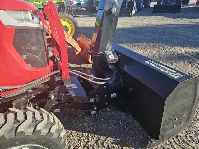 Image of Mahindra 1635 HST equipment image 2