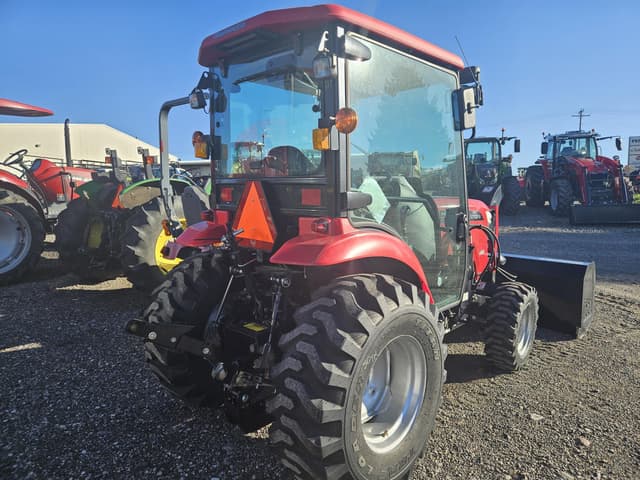 Image of Mahindra 1635 HST equipment image 4