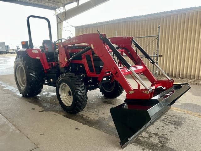Image of Mahindra 5145 equipment image 1