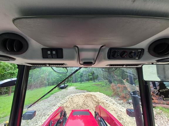 Image of Mahindra 6075 equipment image 4