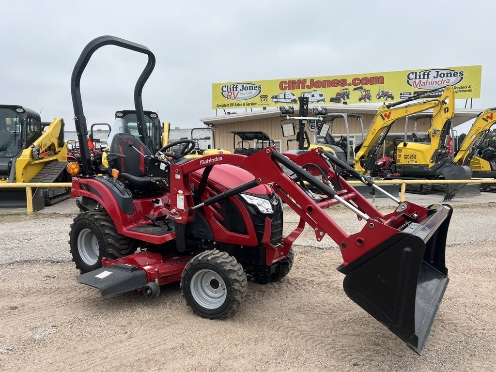 2023 Mahindra eMax 20S HST Equipment Image0