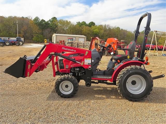 Image of Mahindra Max 26XL equipment image 3