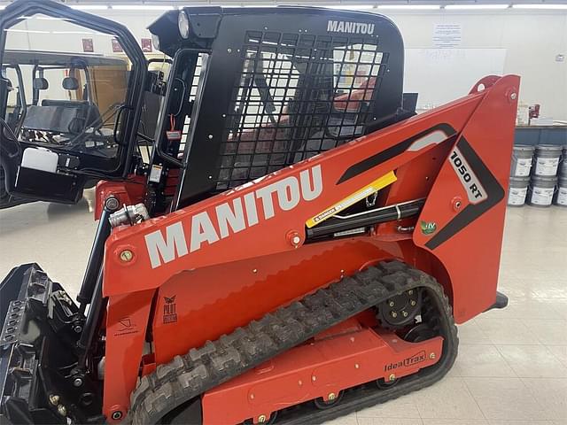 Image of Manitou 1050RT equipment image 4