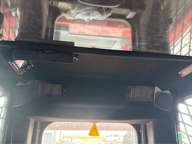 Image of Manitou 3200VT equipment image 4