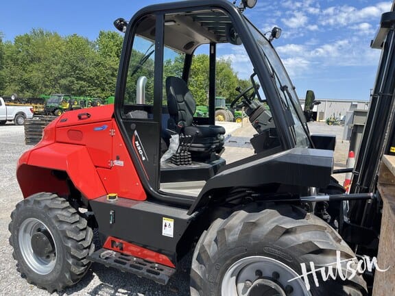 2023 Manitou M30-4 Equipment Image0