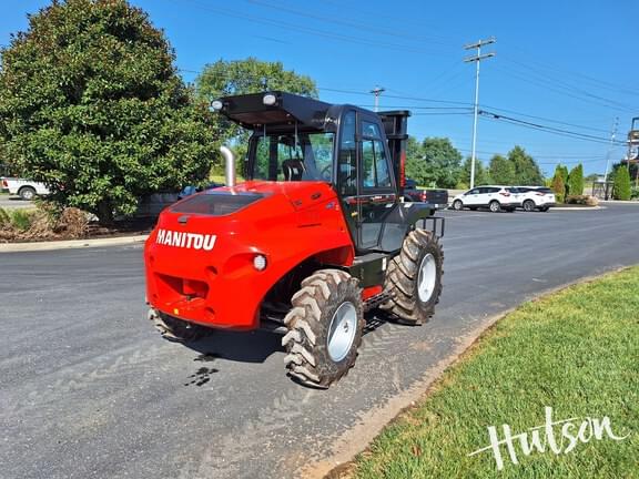 Image of Manitou M50-2 equipment image 4