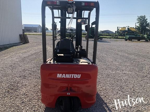 Image of Manitou ME320 equipment image 4