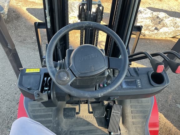 Image of Manitou MI25G equipment image 2