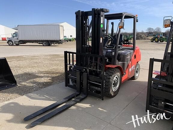 Image of Manitou MI40G equipment image 1