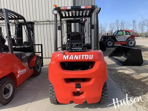 Image of Manitou MI40G equipment image 4