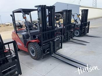 2024 Manitou MI40G Equipment Image0