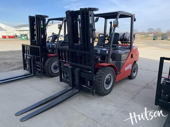 Image of Manitou MI40G equipment image 4