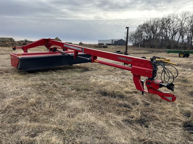 Image of Massey Ferguson 1316S equipment image 2
