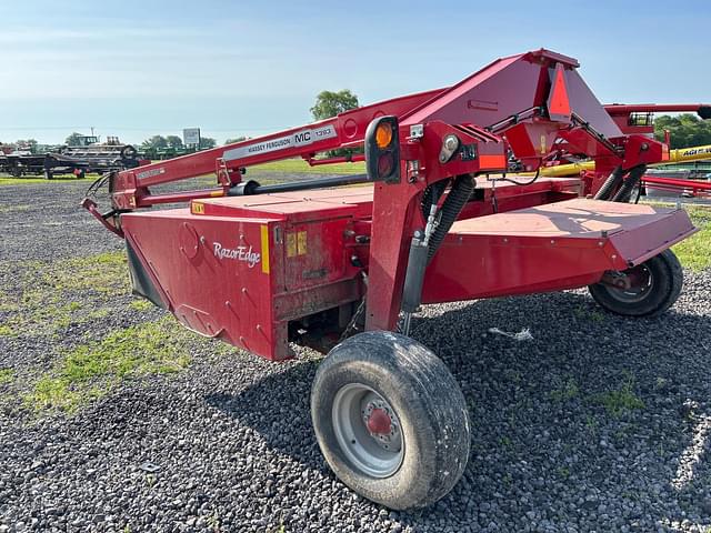 Image of Massey Ferguson 1393 equipment image 3