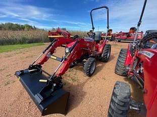 2023 Massey Ferguson 1526 Equipment Image0