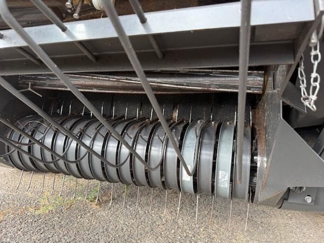 Image of Massey Ferguson Hesston 1745D equipment image 4