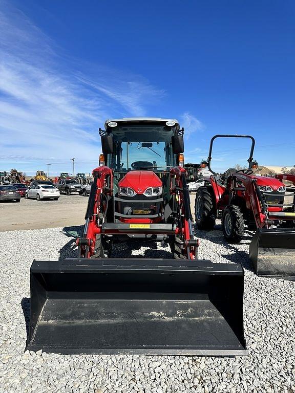 Image of Massey Ferguson 1840M equipment image 1