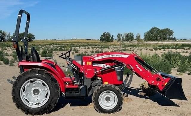 Image of Massey Ferguson 1835E equipment image 4