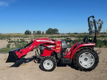 Main image Massey Ferguson 1835E