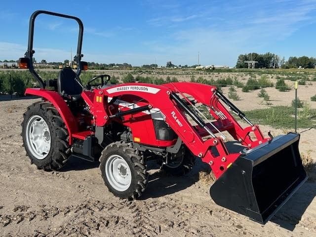 Image of Massey Ferguson 1835E equipment image 3