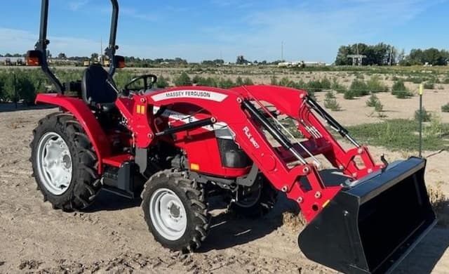 Image of Massey Ferguson 1835E equipment image 3
