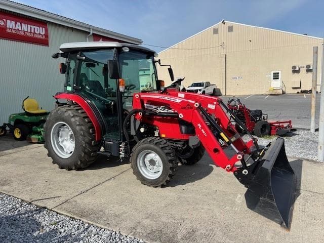 Image of Massey Ferguson 1835M Primary image