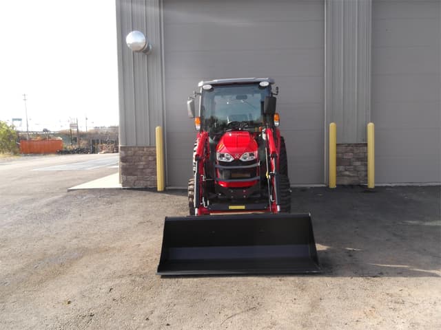 Image of Massey Ferguson 1835M equipment image 3
