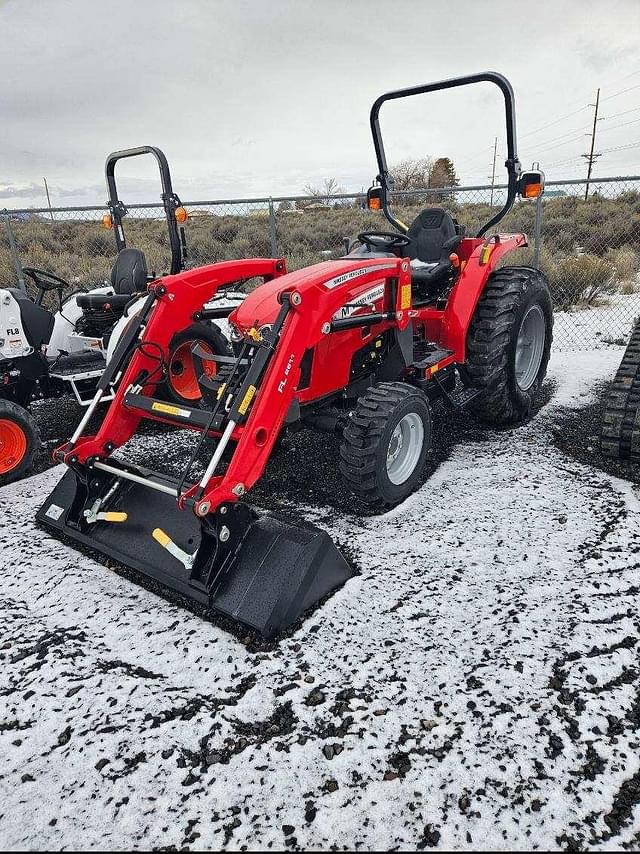 Image of Massey Ferguson 1835M equipment image 3