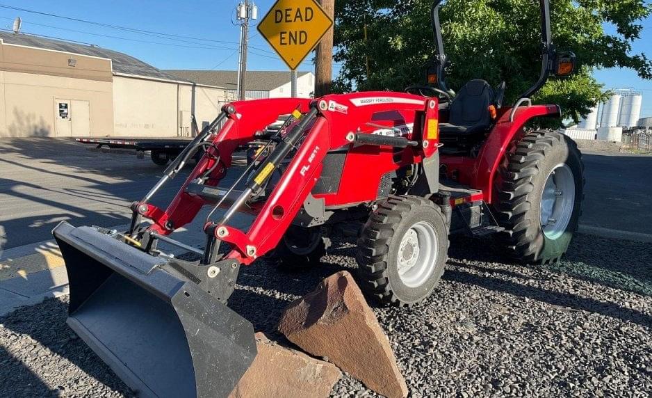 Image of Massey Ferguson 1835M Primary image