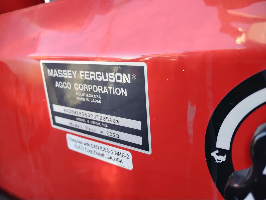 Image of Massey Ferguson 1835M Image 1