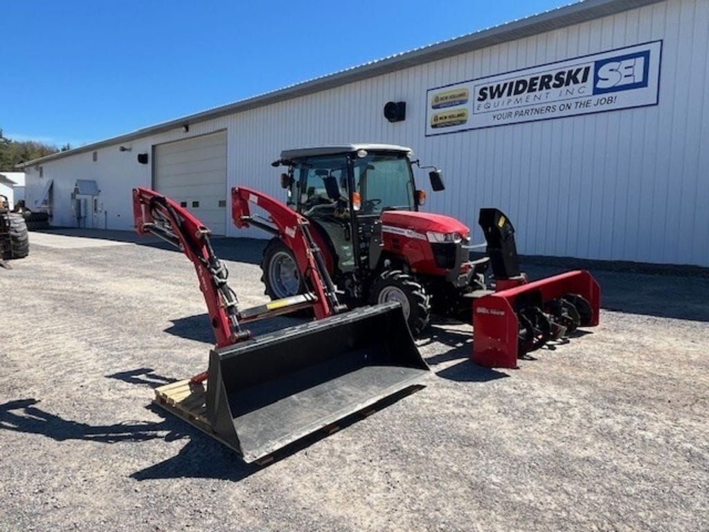 2023 Massey Ferguson 1835M Equipment Image0