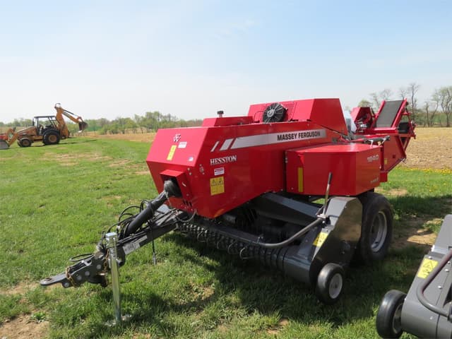 Image of Massey Ferguson 1840 equipment image 1