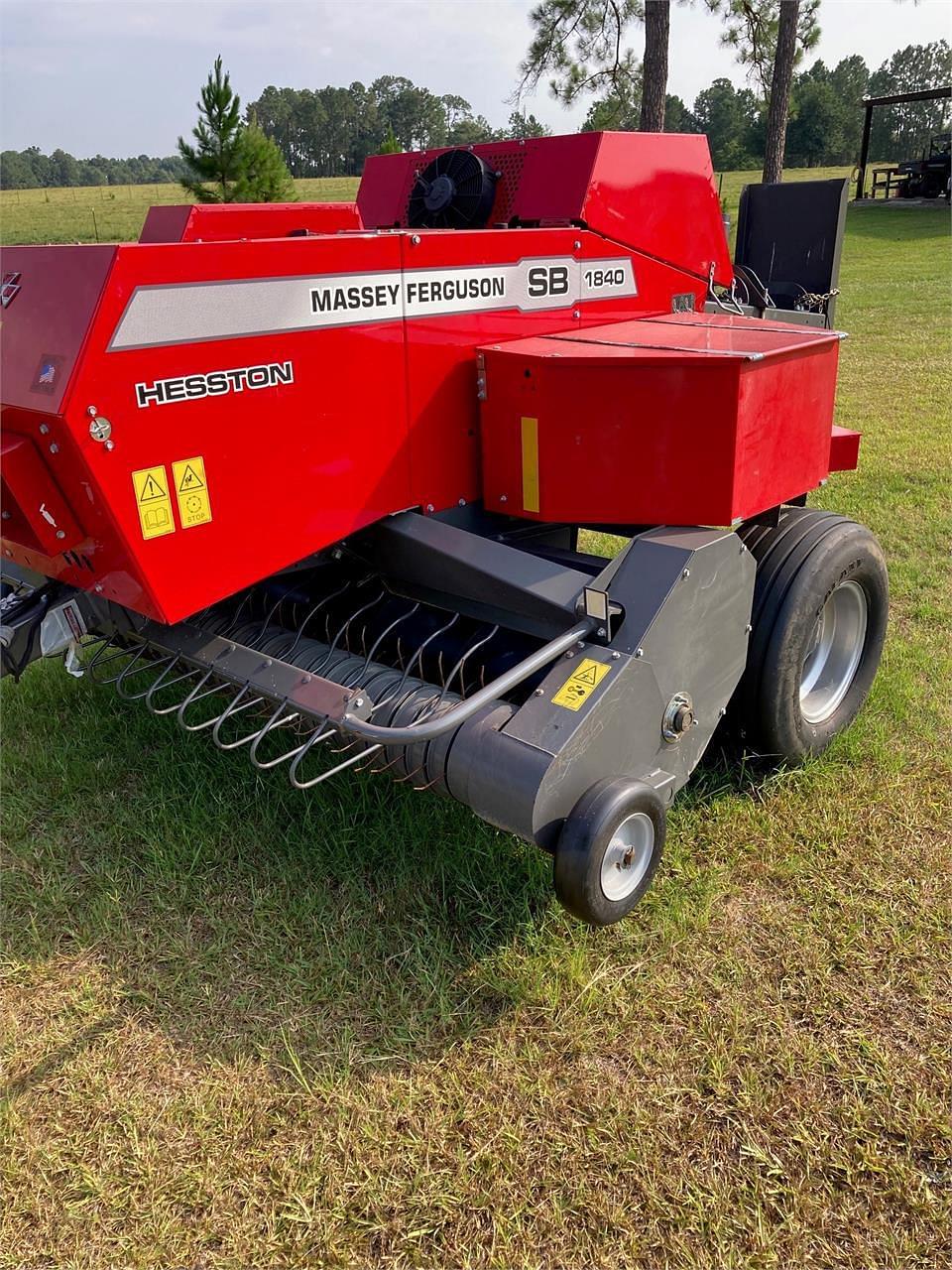 Image of Massey Ferguson 1840 Image 1