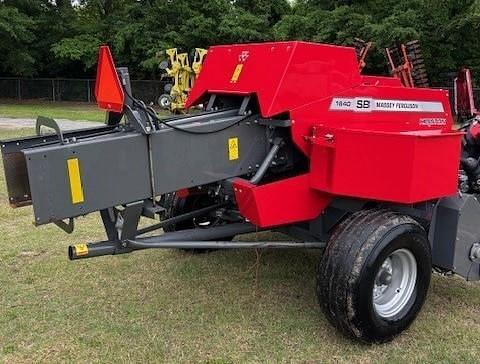 Image of Massey Ferguson 1840 equipment image 3