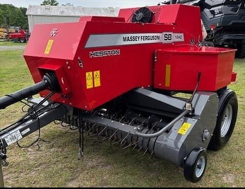 Image of Massey Ferguson 1840 equipment image 1
