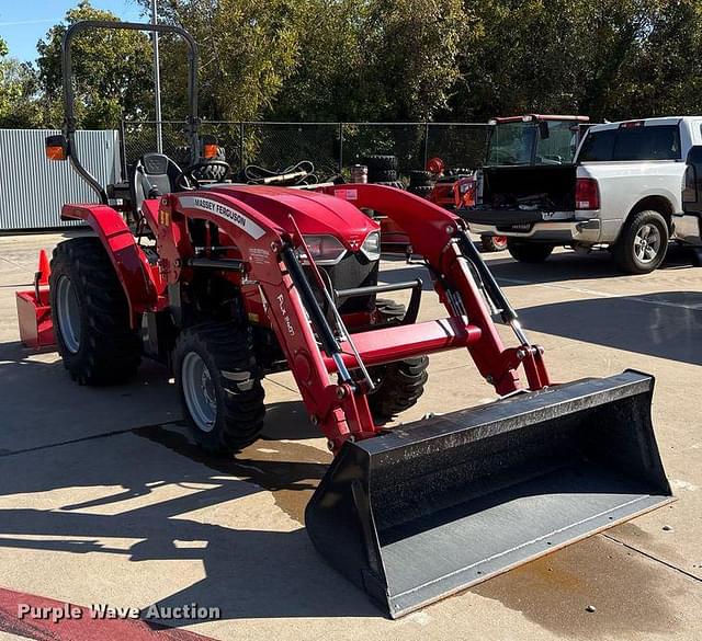 Image of Massey Ferguson 1840E equipment image 2