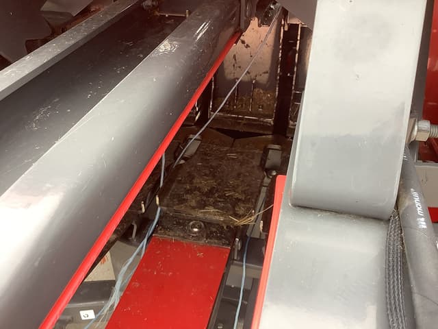 Image of Massey Ferguson 1840 equipment image 3