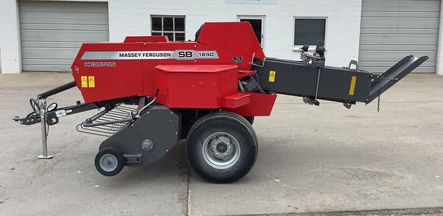 Image of Massey Ferguson 1840 equipment image 1