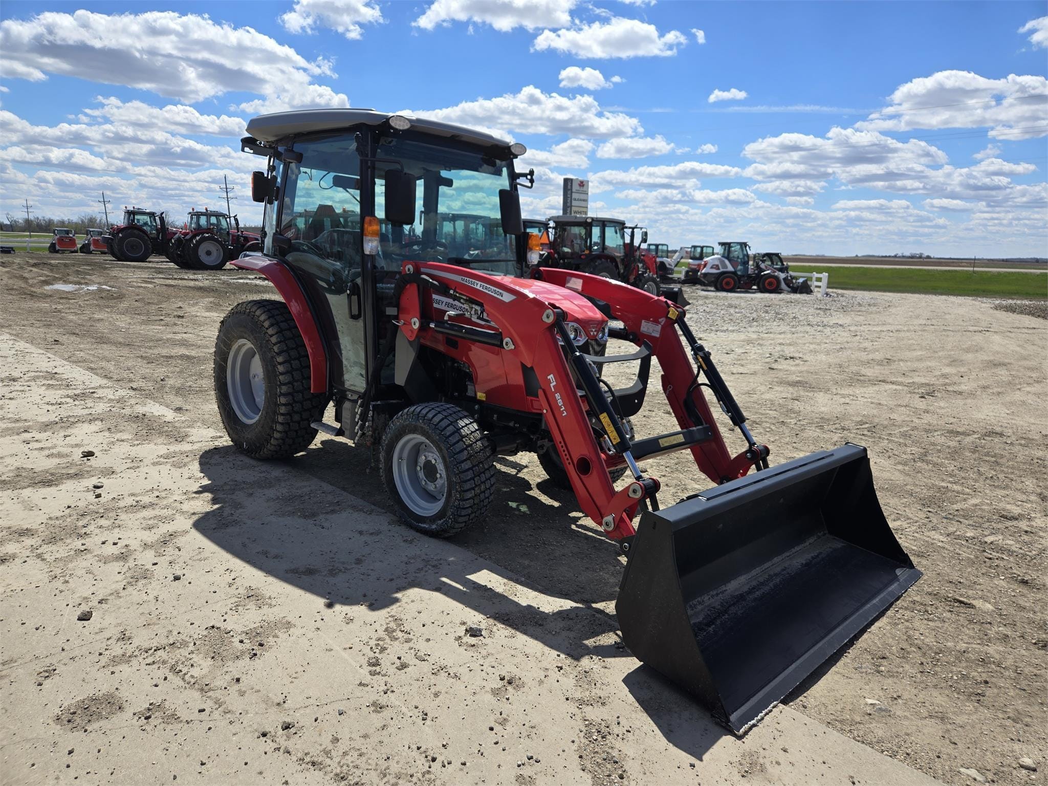 2023 Massey Ferguson 1840M Equipment Image0