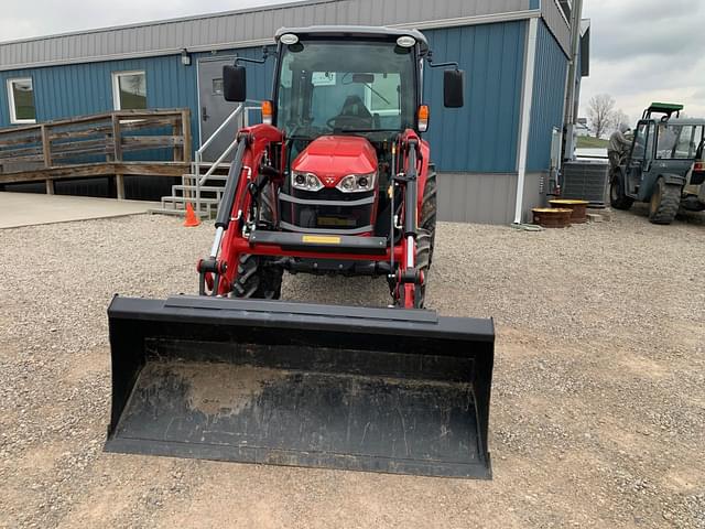 Image of Massey Ferguson 1840M equipment image 3