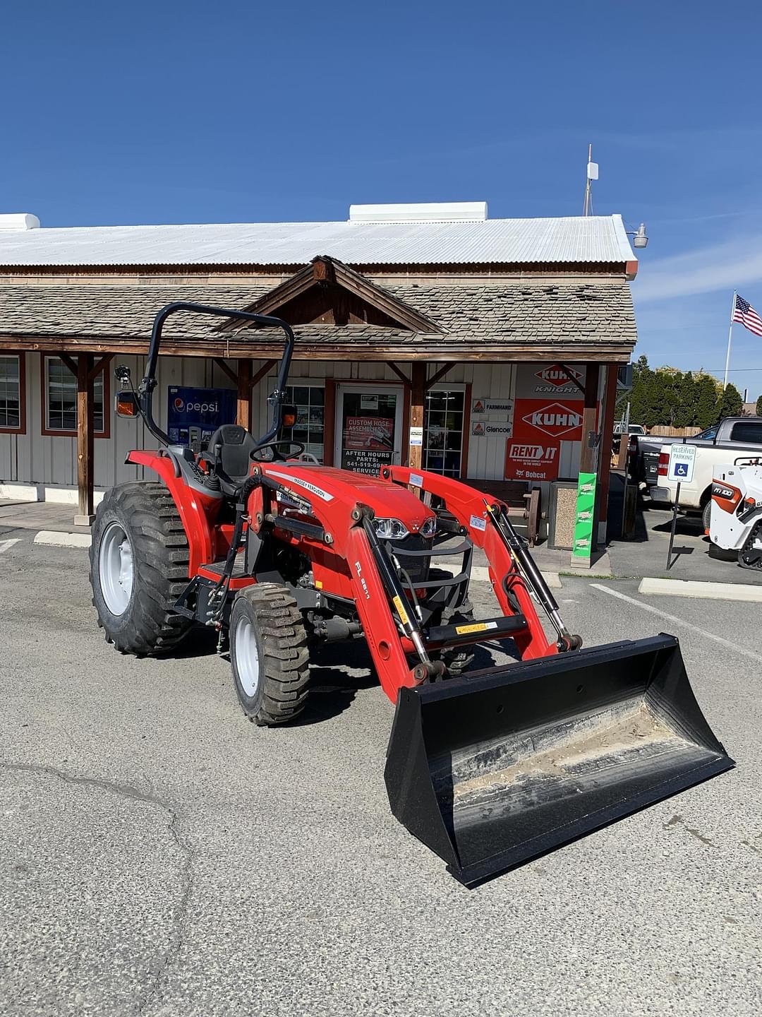 Image of Massey Ferguson 1840M Primary image