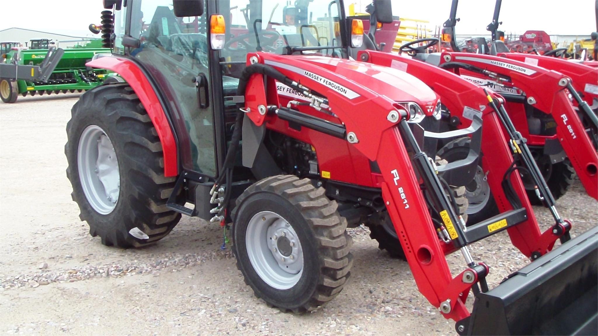 2023 Massey Ferguson 1840M Equipment Image0