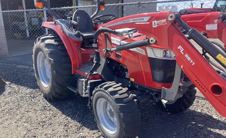 Image of Massey Ferguson 1840M Primary image