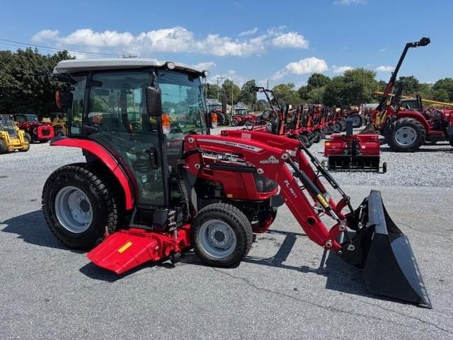Image of Massey Ferguson 1840M equipment image 2