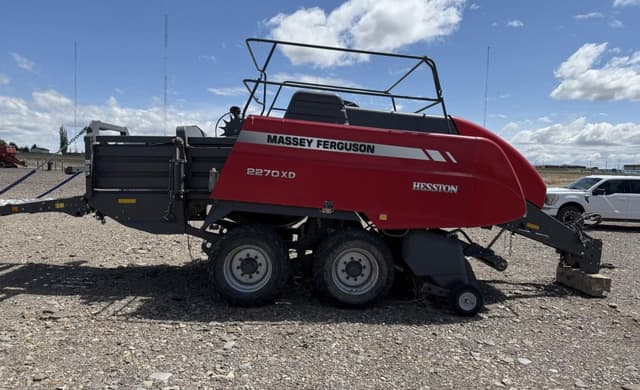Image of Massey Ferguson 2270XD equipment image 3